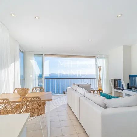 Milenial Immo Endless Sea Views Parking Roses