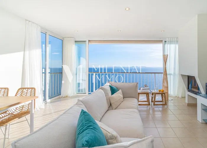 아파트 Milenial Immo Endless Sea Views Parking 로지즈